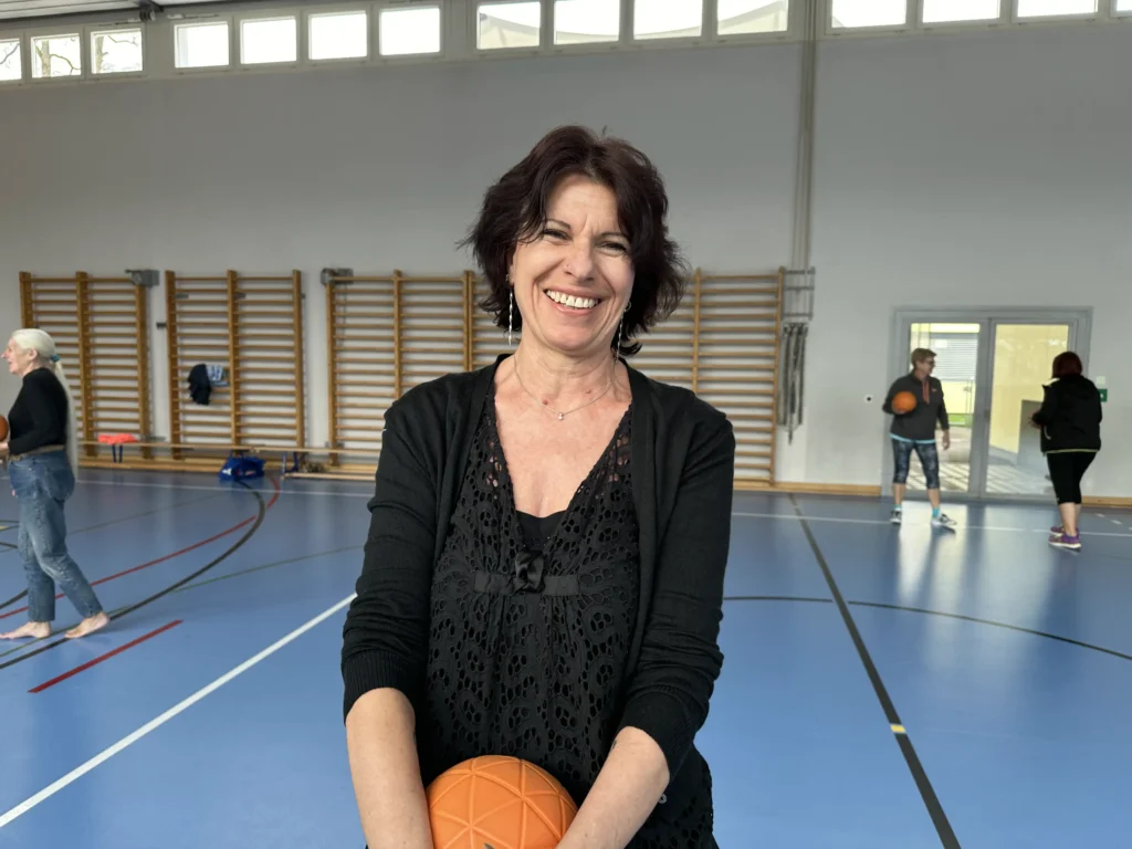 Die Trainerin ist als einzige Frau
schon viele Jahre mit dabei.